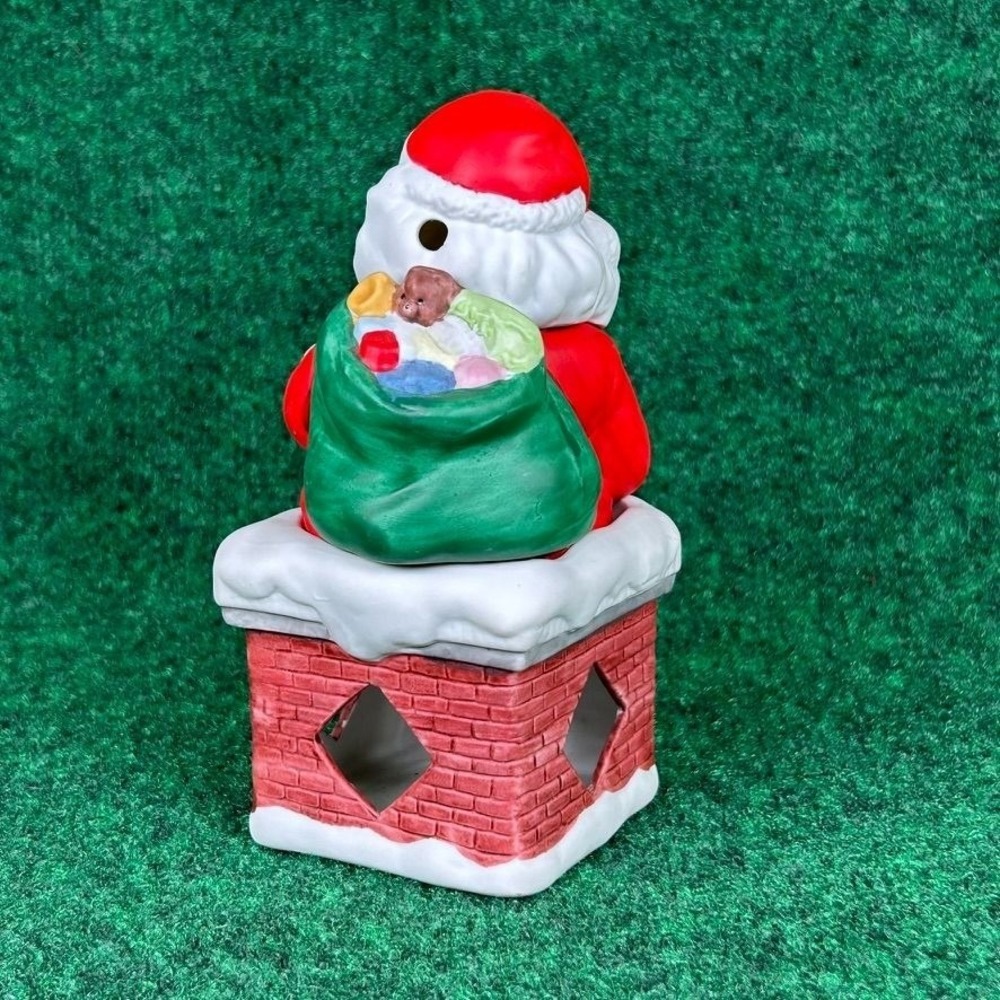 Montgomery Ward Porcelain Santa Potpourri Cooker With Candle Included Decoration - Picture 8 of 16
